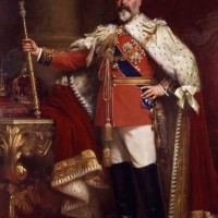 Edward_VII_in_coronation_robes